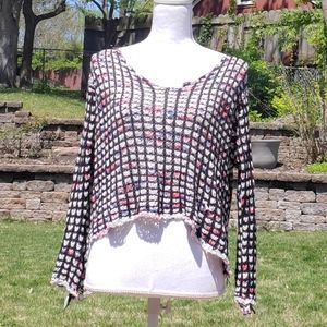 🌟 3 for $15 Deal! 🌟Red blue white black crop knitted long sleeve top